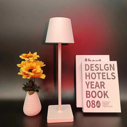 Bar veya Restoran için Ayarlanabilir LED Masa Lambası - Clario